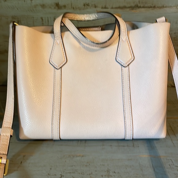 Tory Burch Perry Small Triple Compartment Tote Bag Shell pink: used condition - Picture 2 of 9